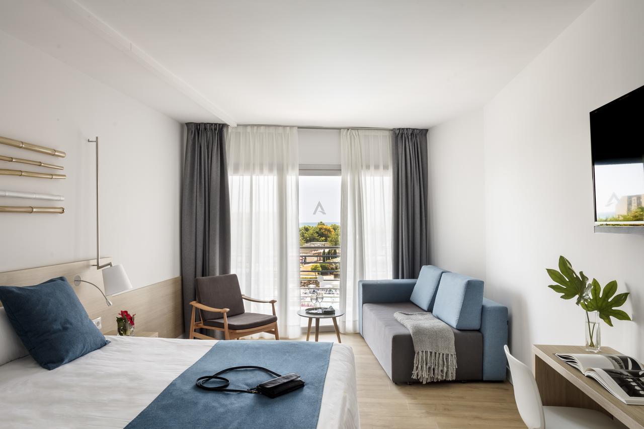 Aqua Hotel Onabrava & Spa 4*Sup Santa Susanna Ngoại thất bức ảnh